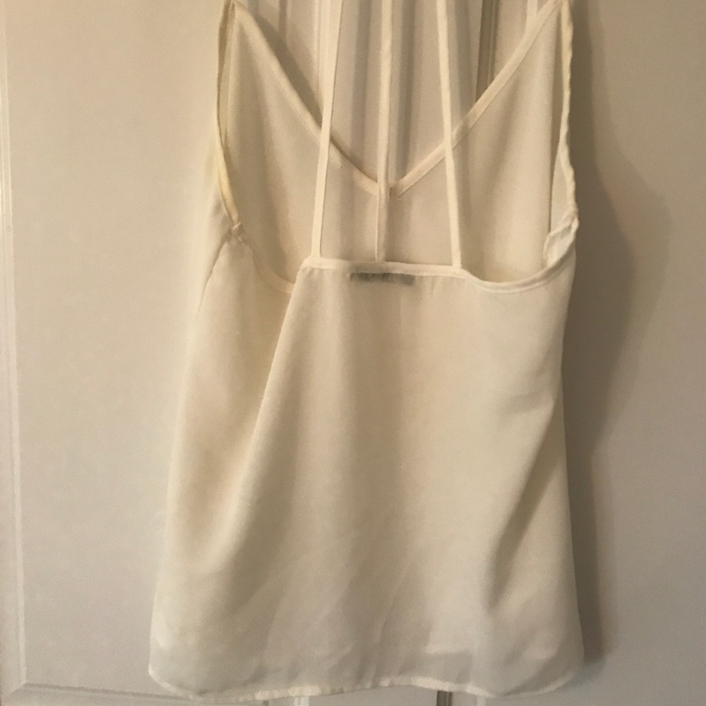 White Tank Top NEVER WORN🥰🥰